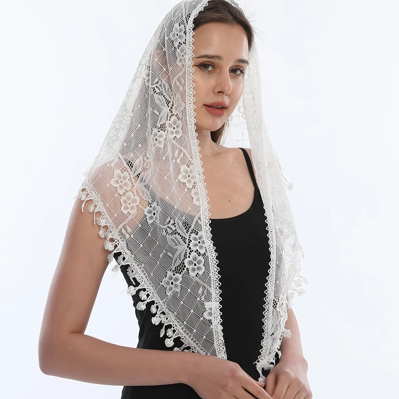 Кружевной треугольный хиджаб с кисточками шарф однотонная шаль цветочной