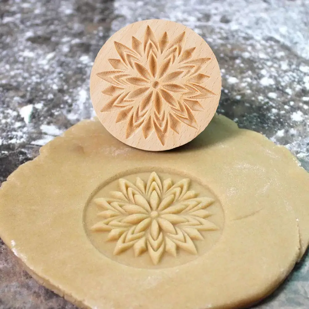 

Cookie Mold Biscuit Mould Wooden Animal Pattern Fondant Stamp Embossed Cake Decorating Mold Baking Tools