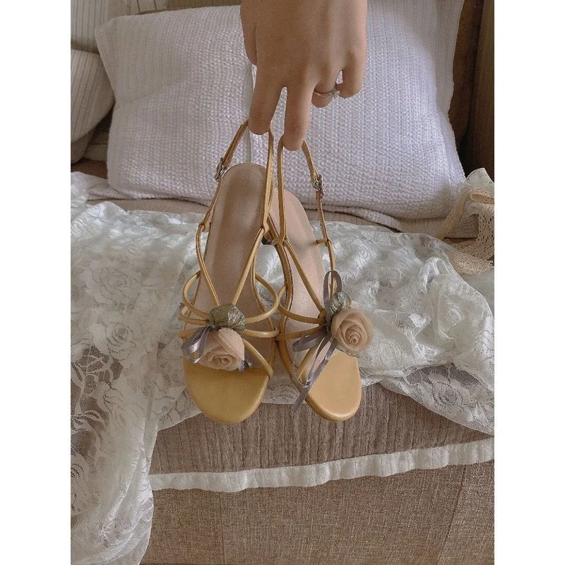 Новинка лета 2022 летние элегантные сандалии из двух частей с котятами и розовым