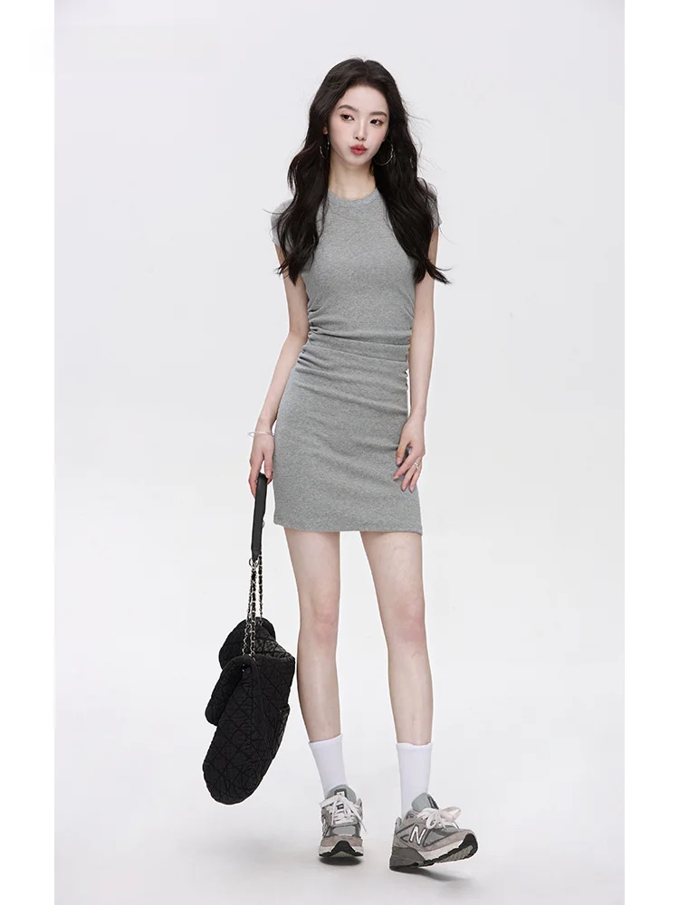 Серые платья Illella с круглым вырезом женское простое и элегантное облегающее