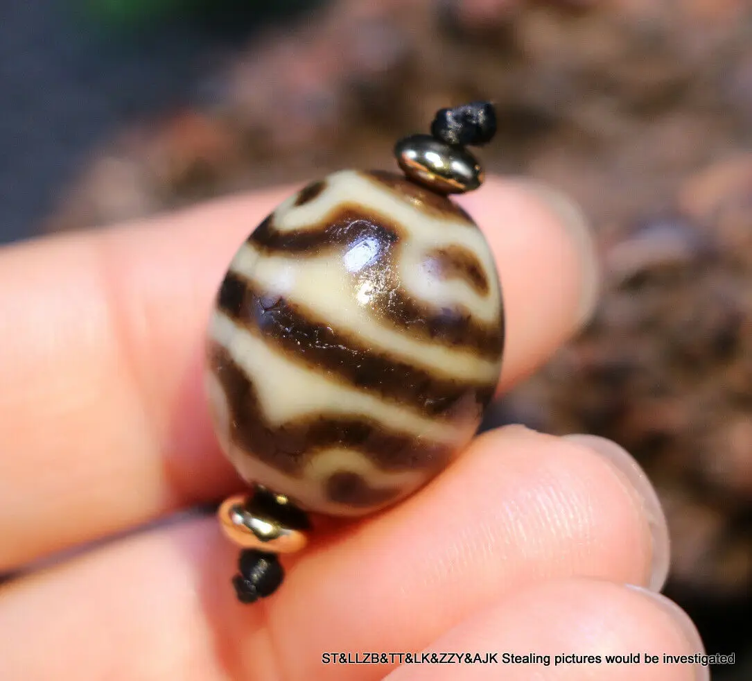 

Unique Style Energy Tibetan Top Old Agate Ivory Color Tiger Tooth Lotus Base Daluo dZi Bead Totem 4A FR ss168 UPD0914A117