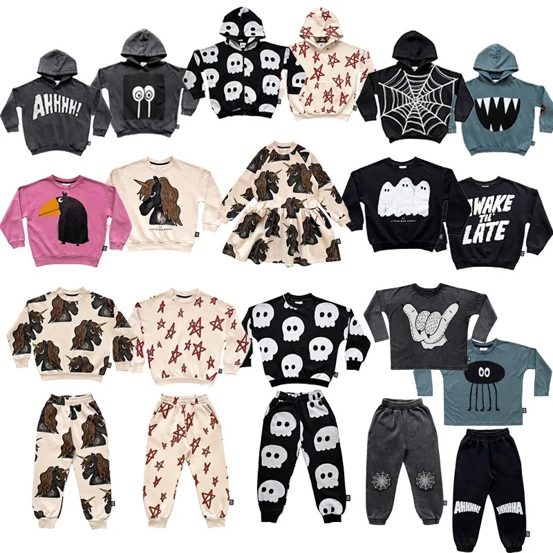 Детский комплект из Свитера и брюк с капюшоном