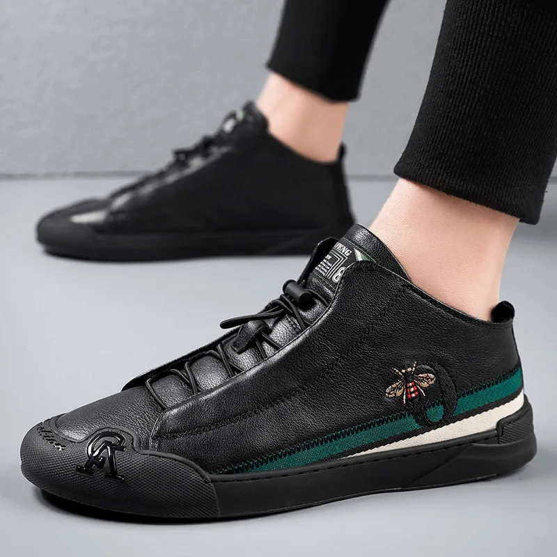 

Men's Shoes 2023 New Designer Fashion Sneakers Tall Shoes Little Bee Daily Black Leather Flat Casual Shoes Zapatillas Hombre