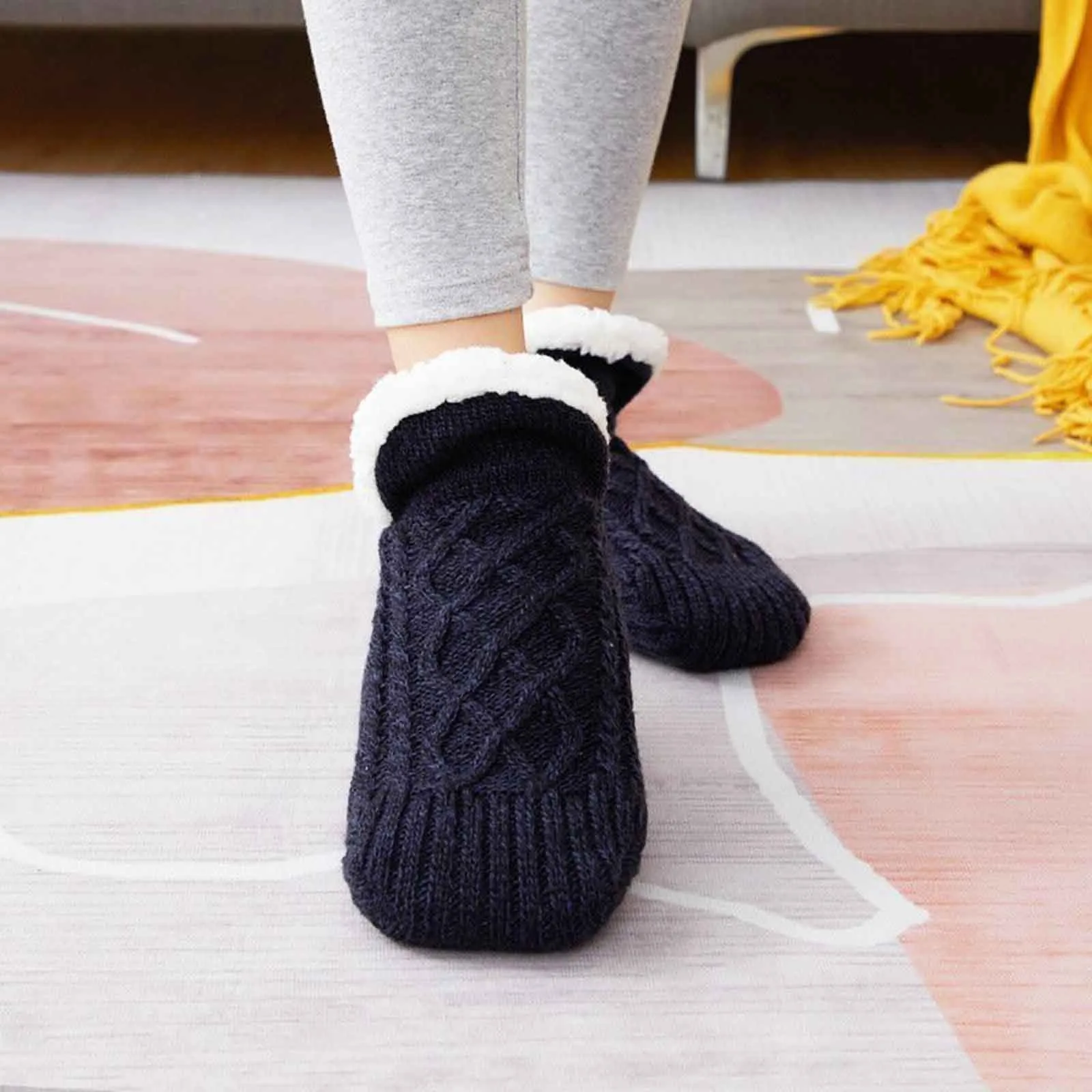 

Winter Women Warm Velvet Socks Slippers Ladies Indoor Floor Non-slip Thermal Socks Knitted Comfortable Female Socks Calcetines