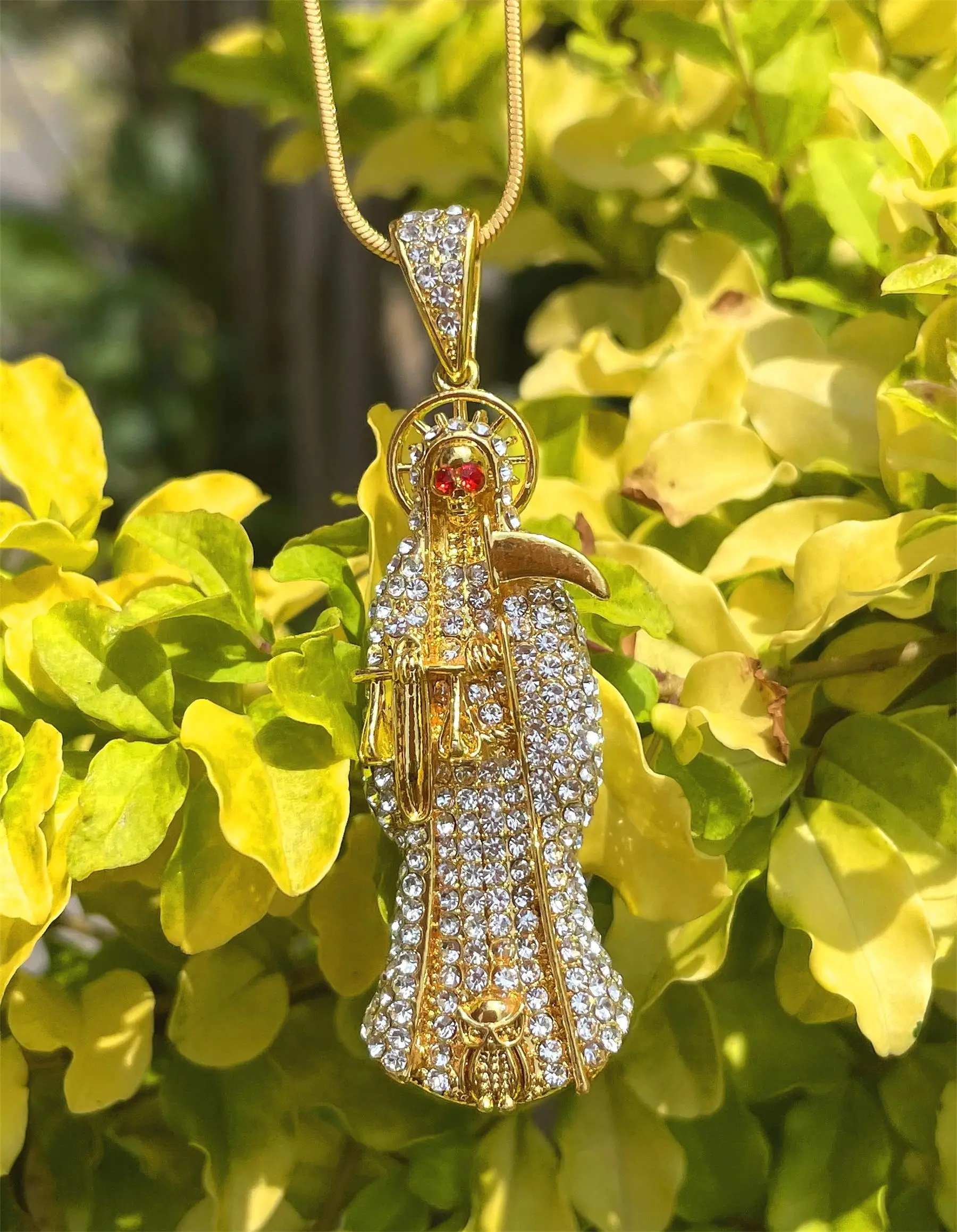 Англанг Подвеска Санта Муэрте Святая Смерть Кубический цирконий Золотистый цвет Иисус Хип-хоп Цепочка Ожерелье Блинг Парти Ювелирные изделия.