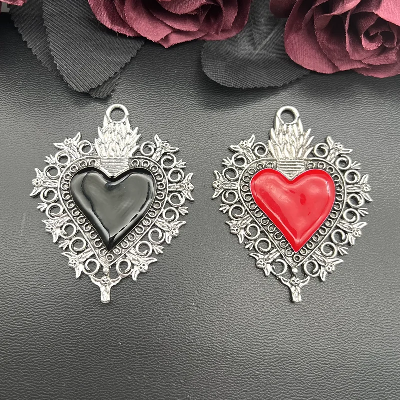 

1pcs Burning Heart Pendant Suitable for DIY Necklace Pendant Jewelry Making Accessories Black Red Enameled Sacred Heart Pendant