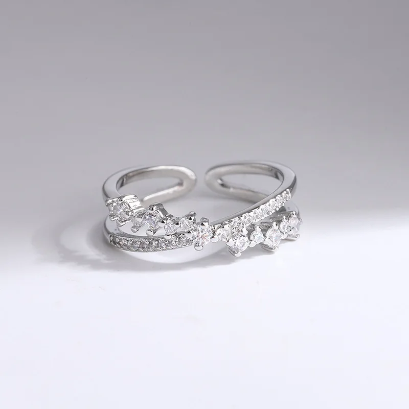 Женское Открытое кольцо из серебра 925 пробы с цирконом