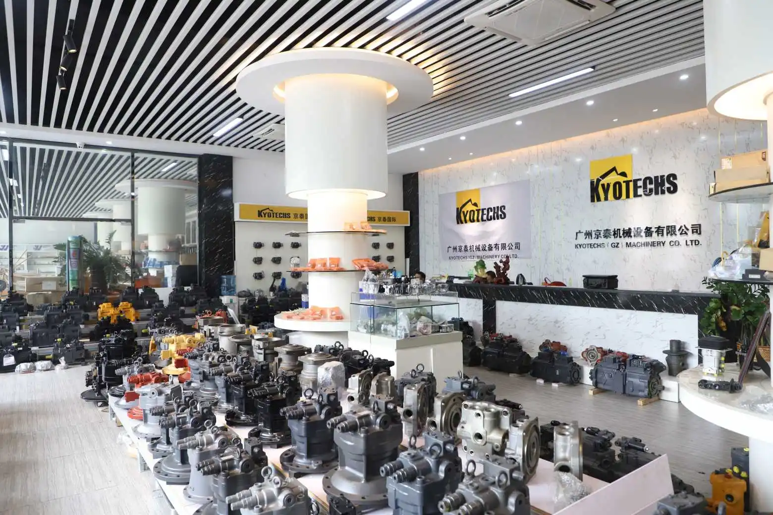 Kyotechs Высококачественный дорожный редуктор для Hyundai R375-7 R360-7 Travel Gearbox R380-9 R360-9 XKAH-01032