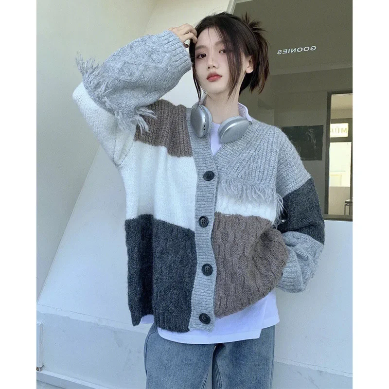 

2023 Autumn/Winter New Retro Lazy V-neck Fringe Knitted Cardigan Coat Women's Autumn/Winter Korean Unique Top Sweet Sweater