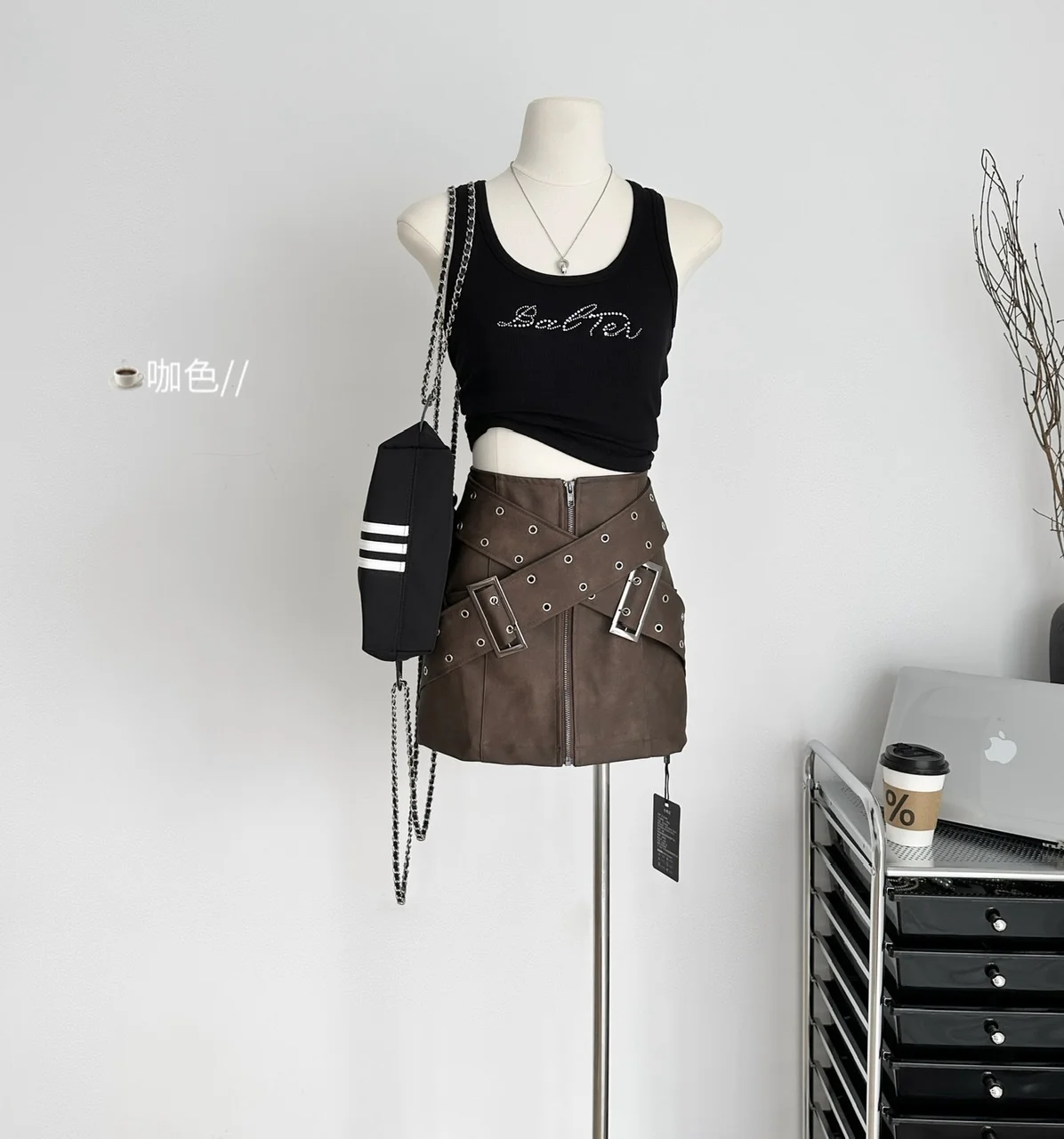 

Retro vintage sexy Metal Rivet Mini Skirt Sexy PU Leather High Waist skirts Party Clubwea