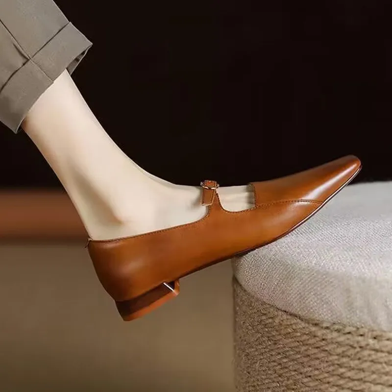 Женские дизайнерские туфли-оксфорды с ремешком Туфли Мэри Джейн острым носком