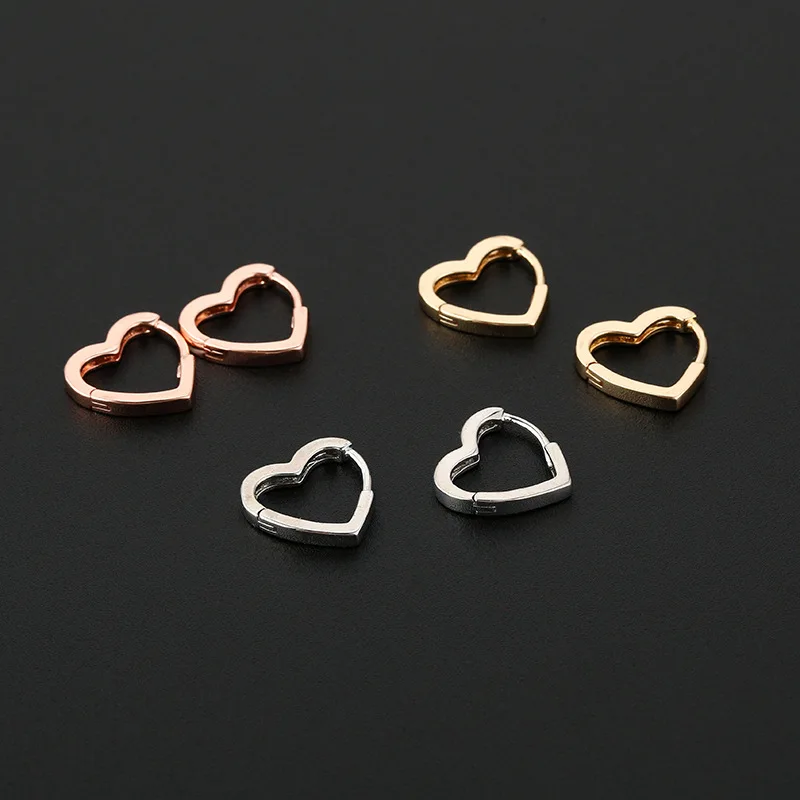 

Simple Zircon Heart Metal Hoops Earrings for Women Fashion Jewelry Bohemia Piercing Pendientes Ins Same Aretes Party Earing Gift