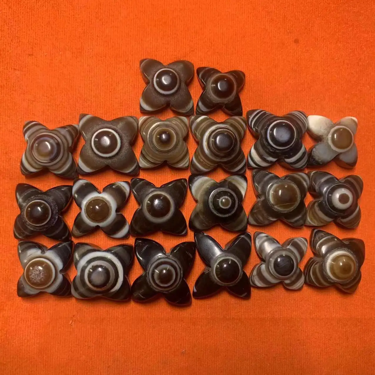 

20pcs/lot Natural One Eye Dzi Four Leaf Clover Lucky Black Perfect circle Eye Agate Beads Bulk Wholesale jewelry folk-custom