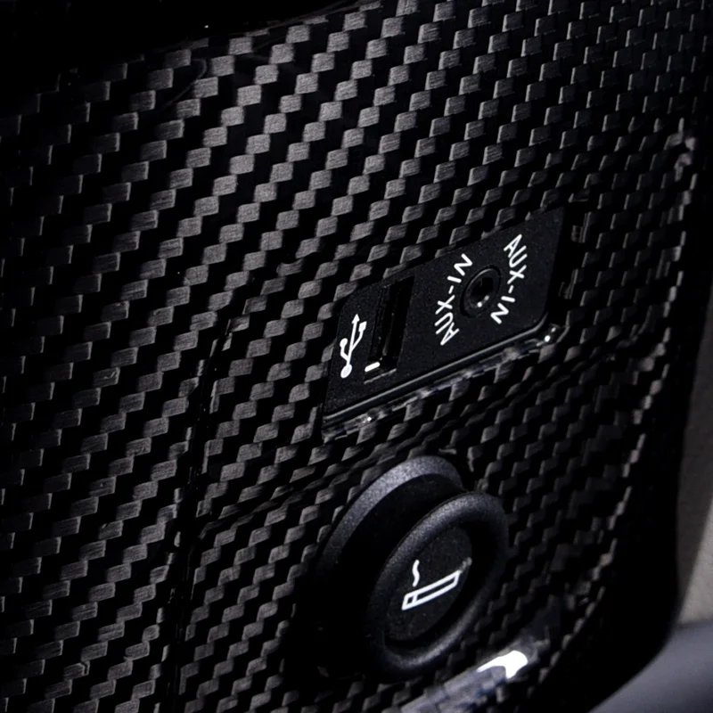 Наклейка на панель автомобильного прикуривателя из углеродного волокна