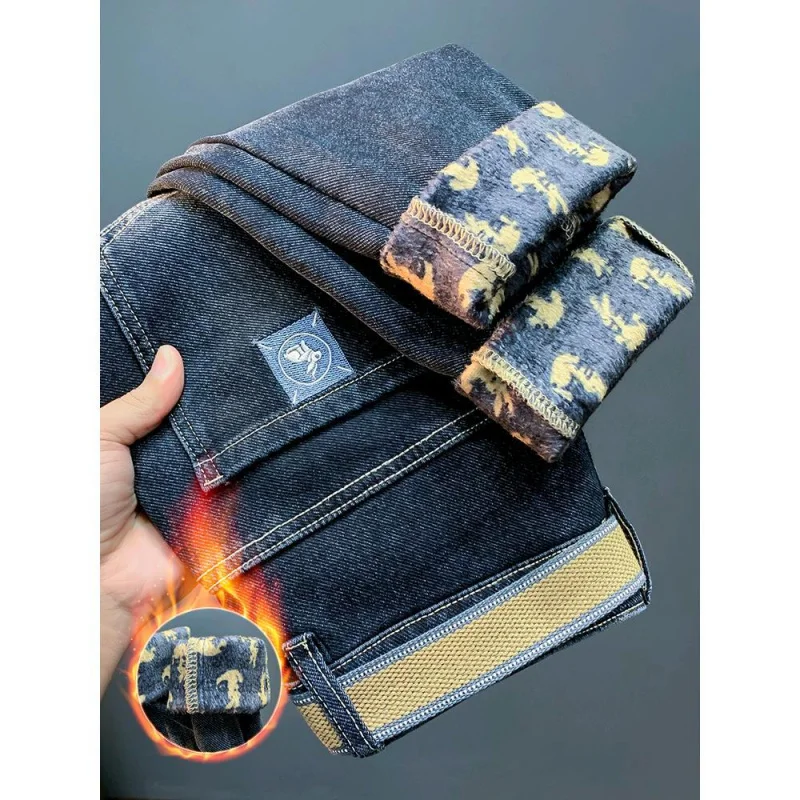 Зимние бархатные утолщенные универсальные потертые джинсы мужские новые модные