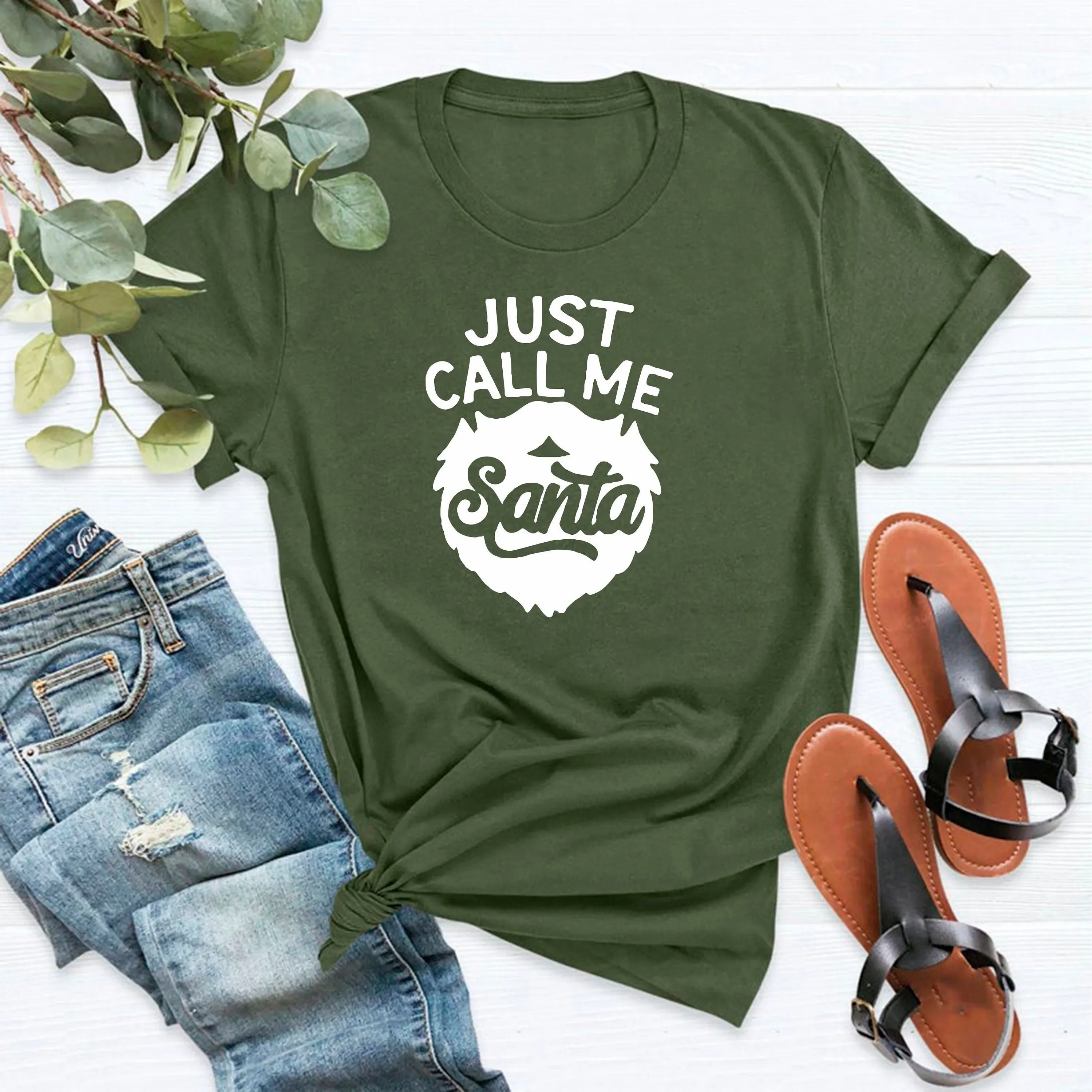 Футболка с надписью Just Call Me Santa