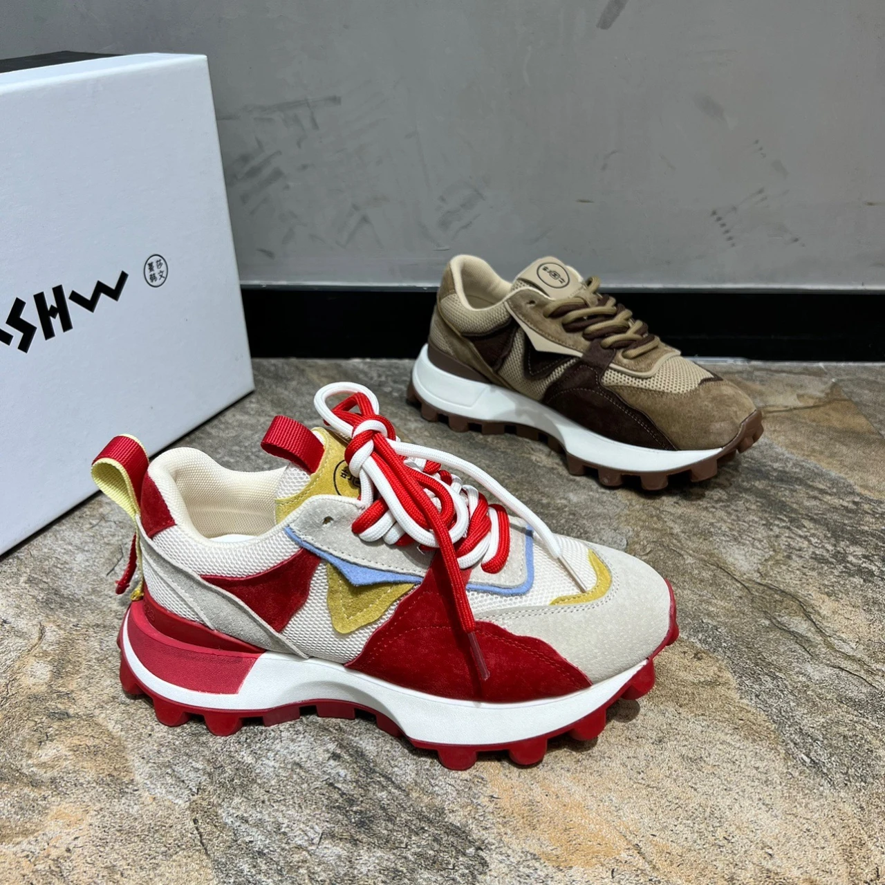 2023 New Sneakers Women's Fashion Round Head Designer Mixed Color Deep Lacing Platform Purple Luxury Women's Running Shoe