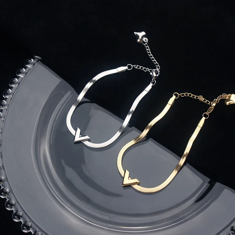 

ALTERA New Trendy 316L Stainless Steel Letter Charm Bracelet for Women Fashion Simple Gold Plated Snake Chain Jewelry Party Gift