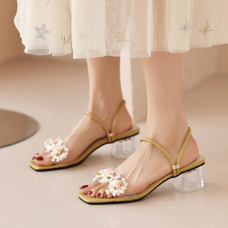 

2022 Summer New Fashion Hot Sale Ladies Flower Crystal Square Heel High Heel Sandals Fairy Wind Women's Two Wear Sandals Size 40