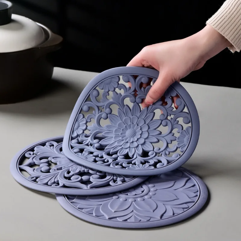 

3pcs Classical Hollow Flower Silicone Mat Heat Resistant Waterproof Round Pad Anti-scalding Bowl Mats Nonslip Table Placemat