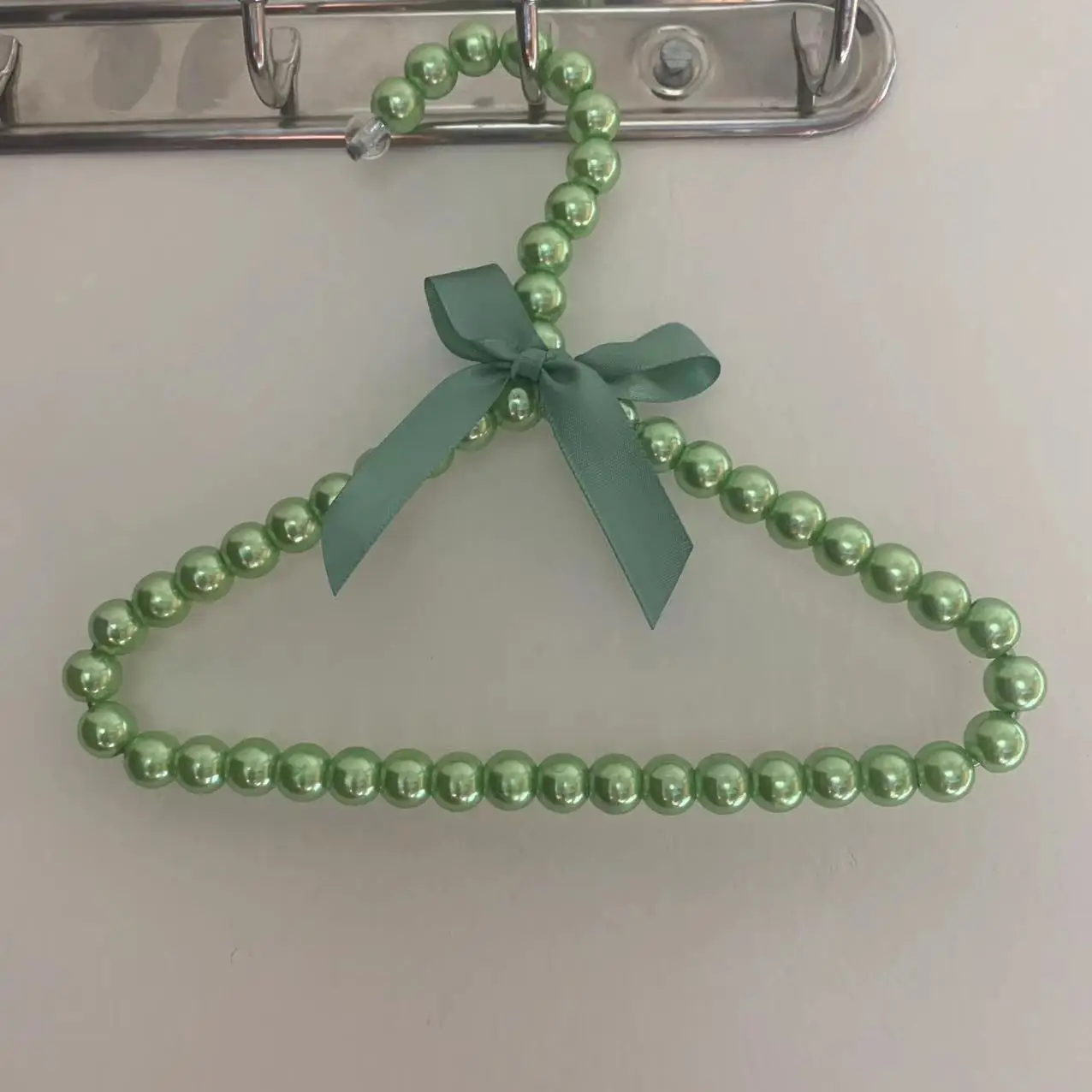 Вешалка с жемчугом в форме сердца для собак и девушек вешалка одежды кошек товары