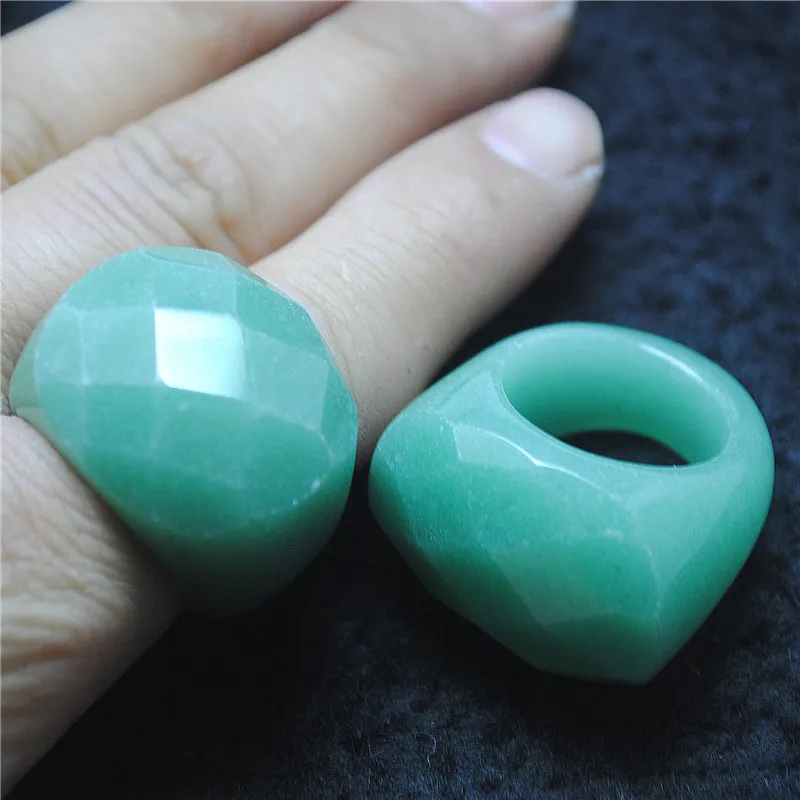 

1PC Men's Rings Nature Green Aventurine Material Faceted Surface Size 18MM 19MM 20MM Fashion Jewelry For Party Wearrings