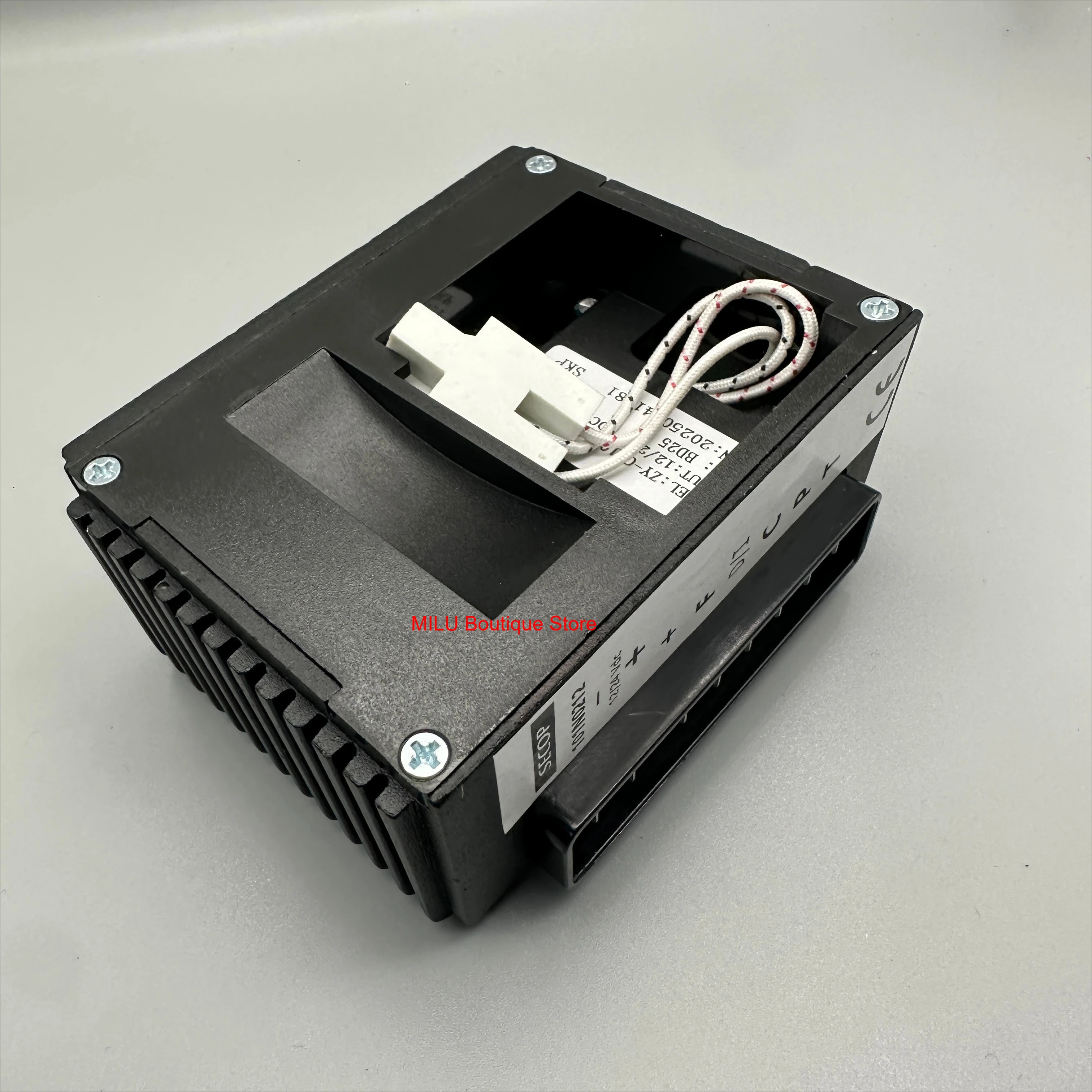 Фото Новый оригинальный контроллер 101N0212 Drive DC 12 В/24 В, подходит для компрессора Danfoss/SECOP BD25H/BD35F, универсального автомобильного холодильника №2