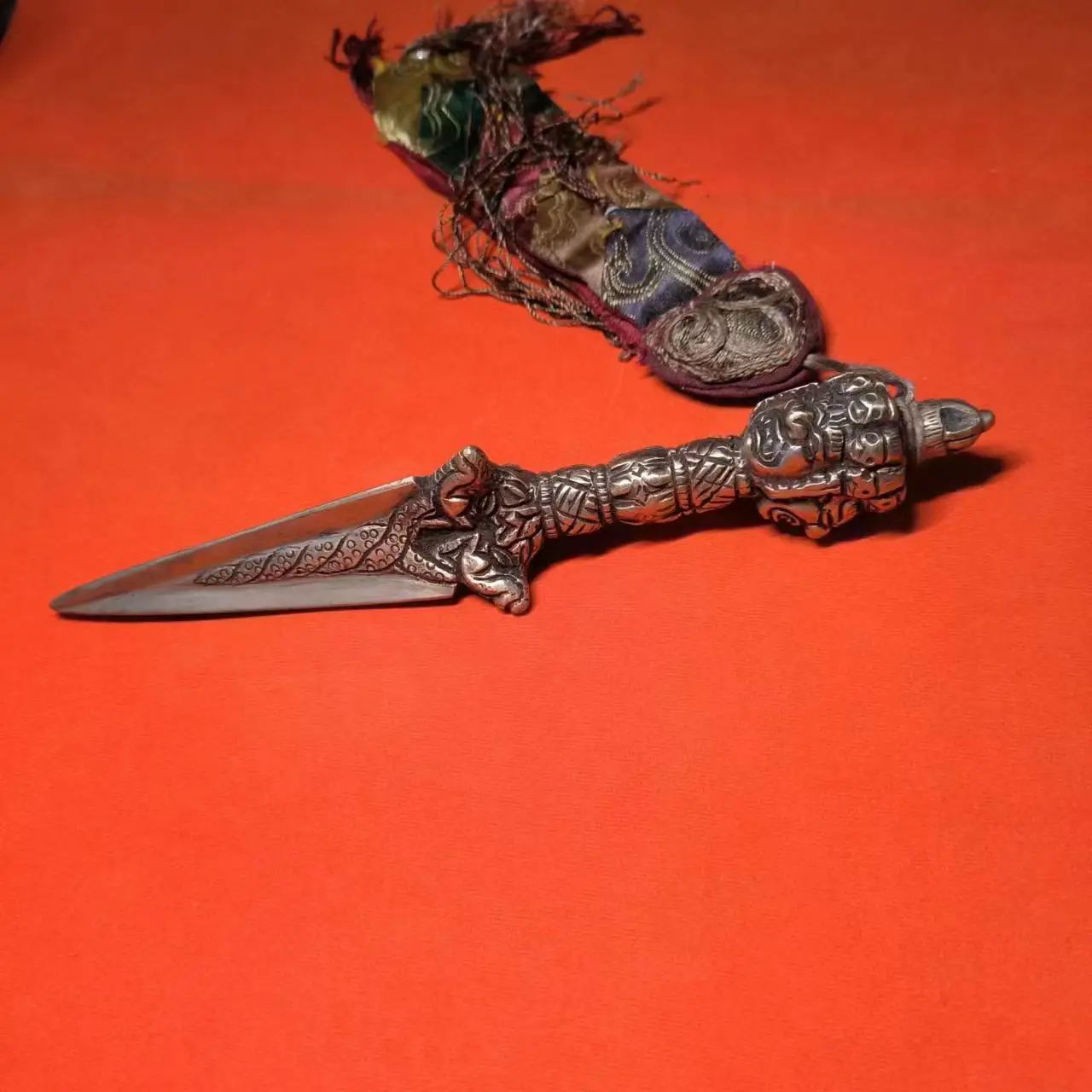 1pcs/lot tibetan special guru holy relic bronze vajra magic weapon folk collection tibetan buddhism legacy object amulet taki