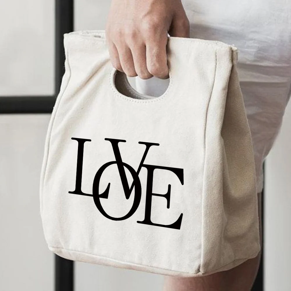 Рисунок 2 - Изоляционные сумки для ланча с текстовым принтом