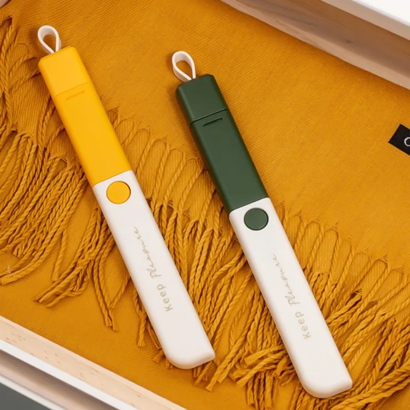 

Электростатическая клейкая щетка, двустороннее удаление волос, портативный подвесной прибор для удаления ворса для одежды, инструменты для домашней уборки в скандинавском стиле