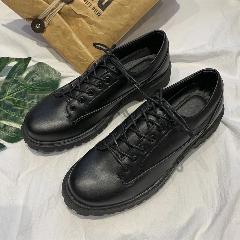 

Однотонные деловые мужские туфли в стиле ретро, Новинка лета 2022, мужская повседневная обувь, модные удобные кожаные мужские туфли на толсто...