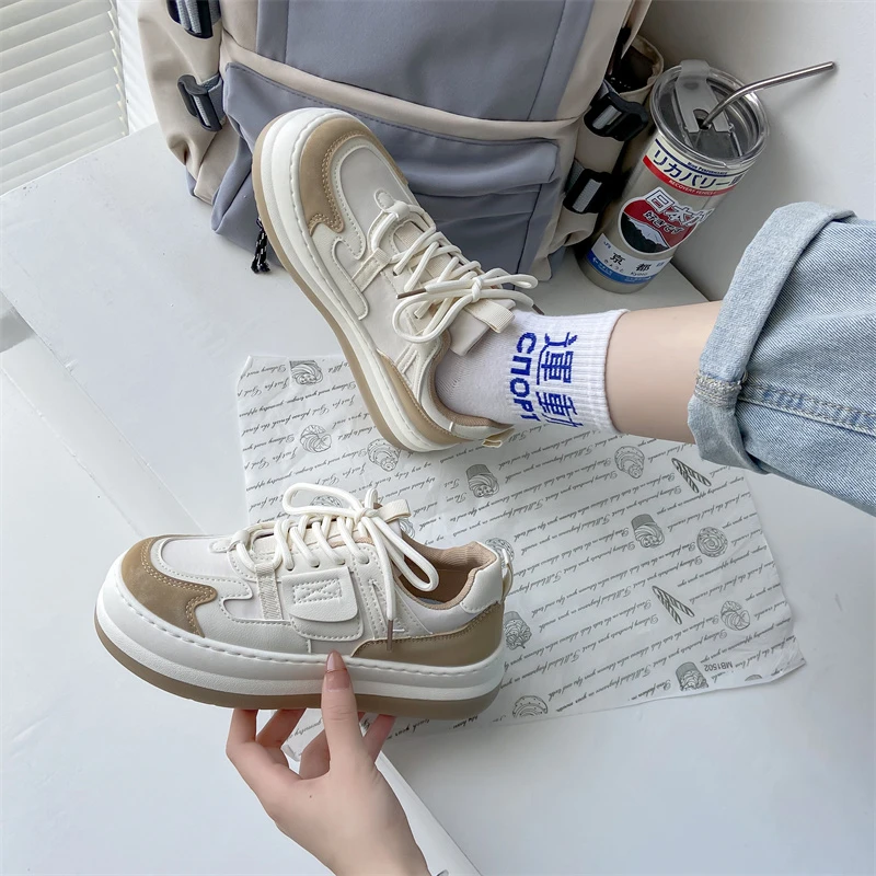 

2023 New Women Non-slip Bread Big Shoes Low Help Students Leisure Joker Increased Non-slip Sneakers Comfortable Women's Shoes