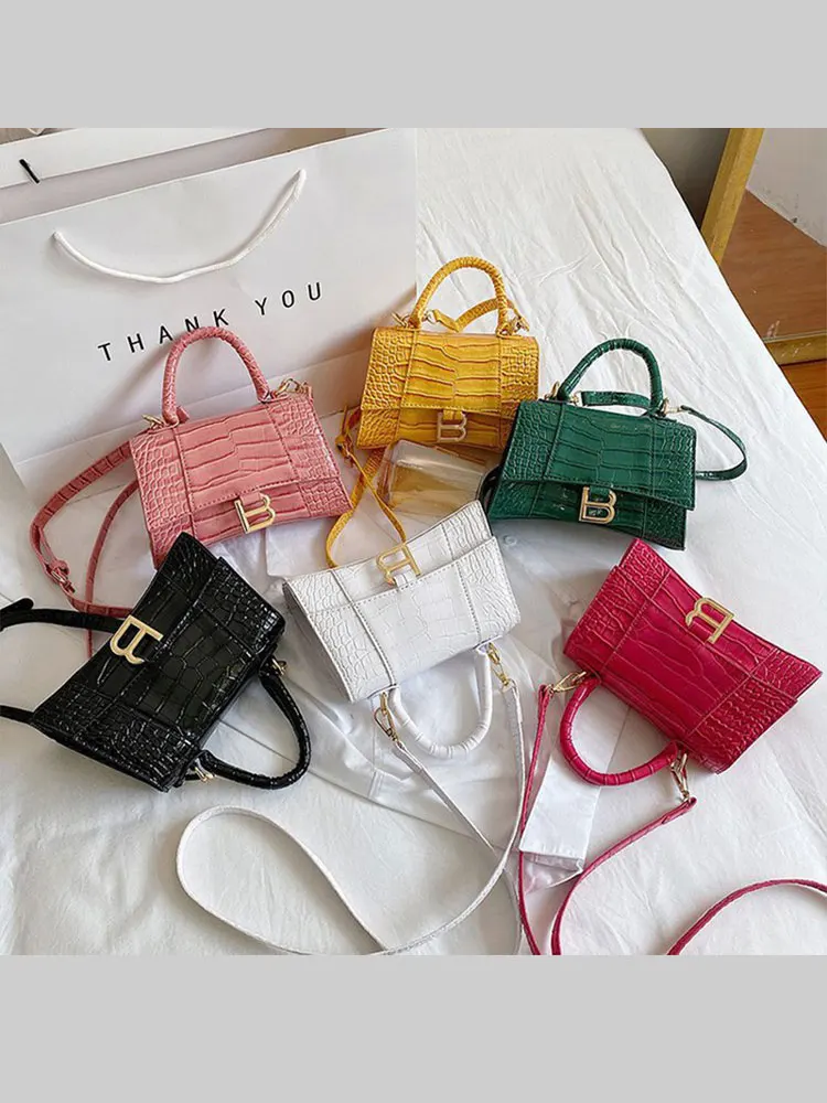 Fashion Women's Snake Skin Embossing Bags Trend Metal Decoration Portable Shoulder Bag 2023 Female Casual High Street Chic Wear