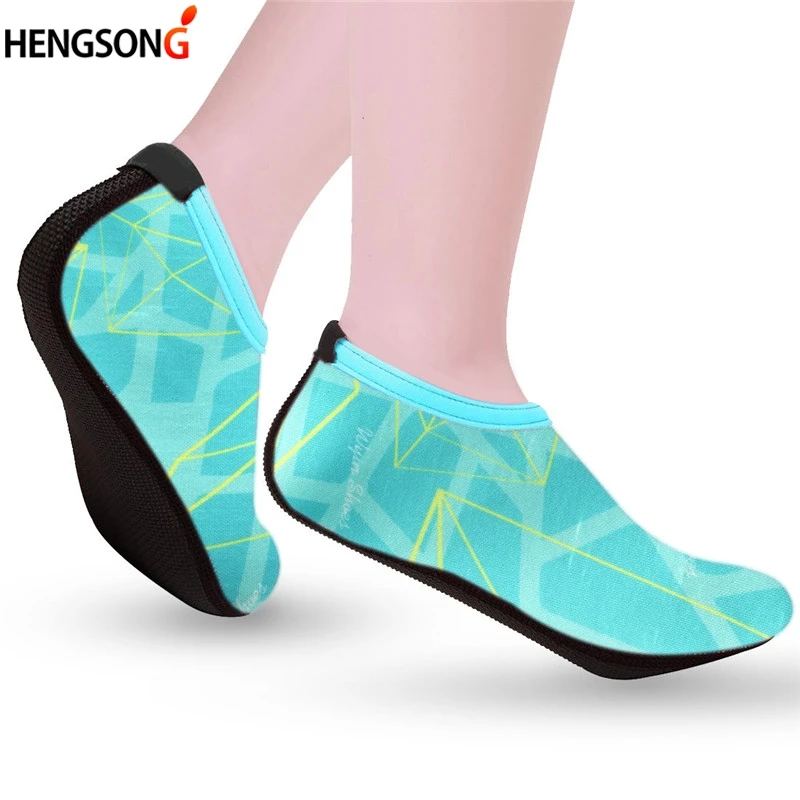 

2022 Summer Swimming Water Shoes Women Beach Shoes Adult Unisex Flat Soft Lover Breathable Outdoor Sandalias Mujer
