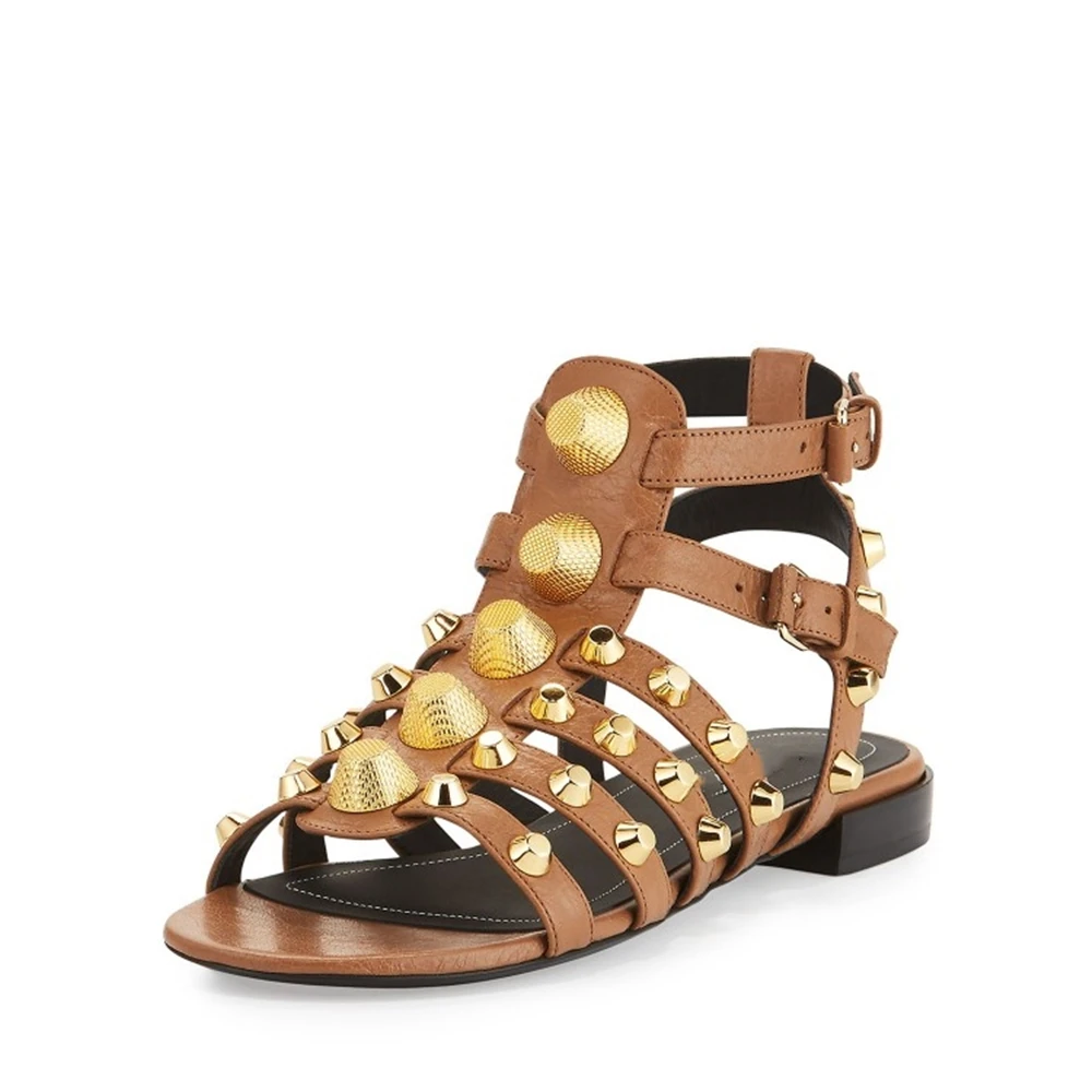 

Woman Fashion Metallic Gold Silver Rivets Studs Straps Crossed Peep Toe Low Heels Casual Rivet Flat-Bottom Beach Roman Sandals