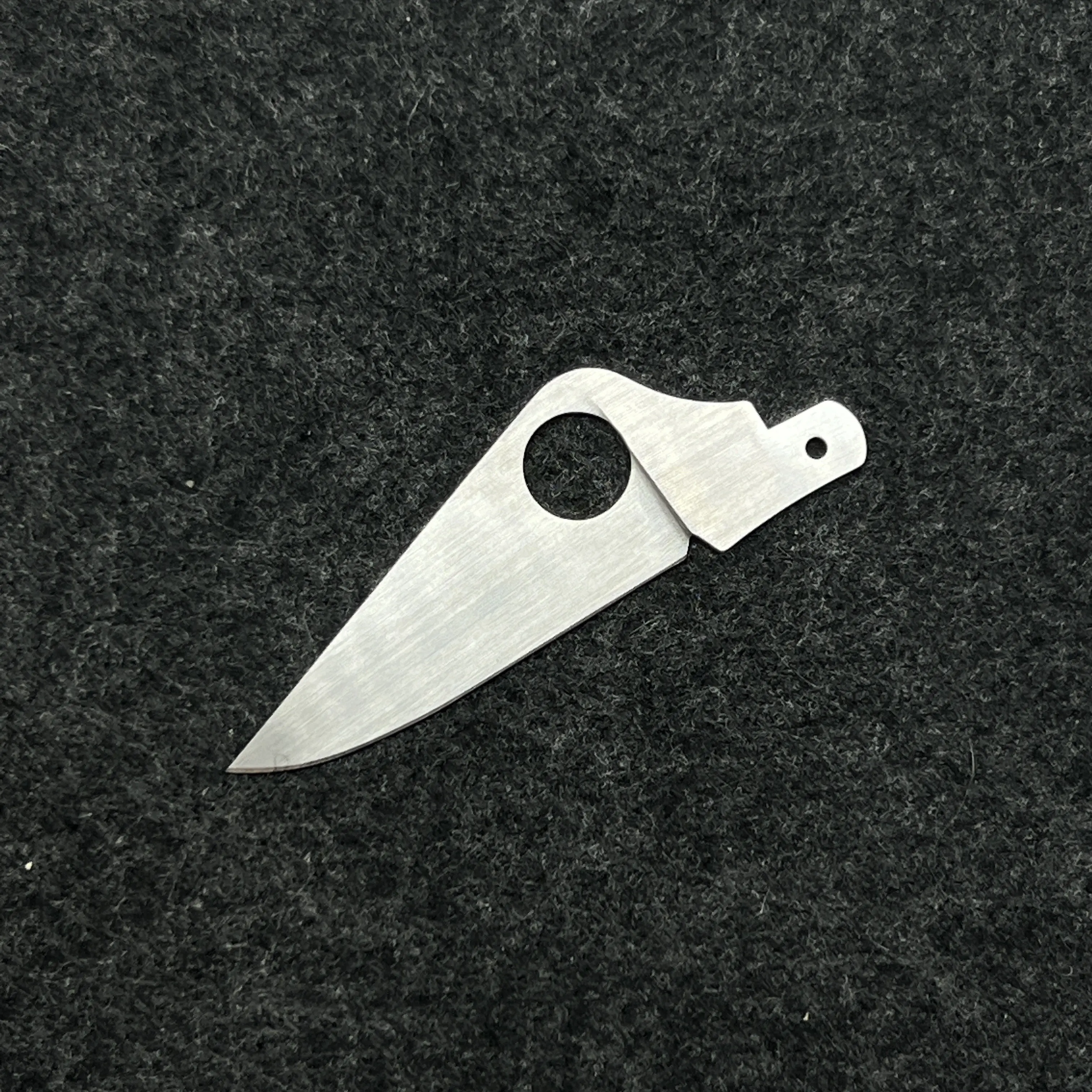 1 шт. ручной работы VG10 стальное сочивое лезвие для 84 мм Victorinox Swiss Army Knife SAK DIY