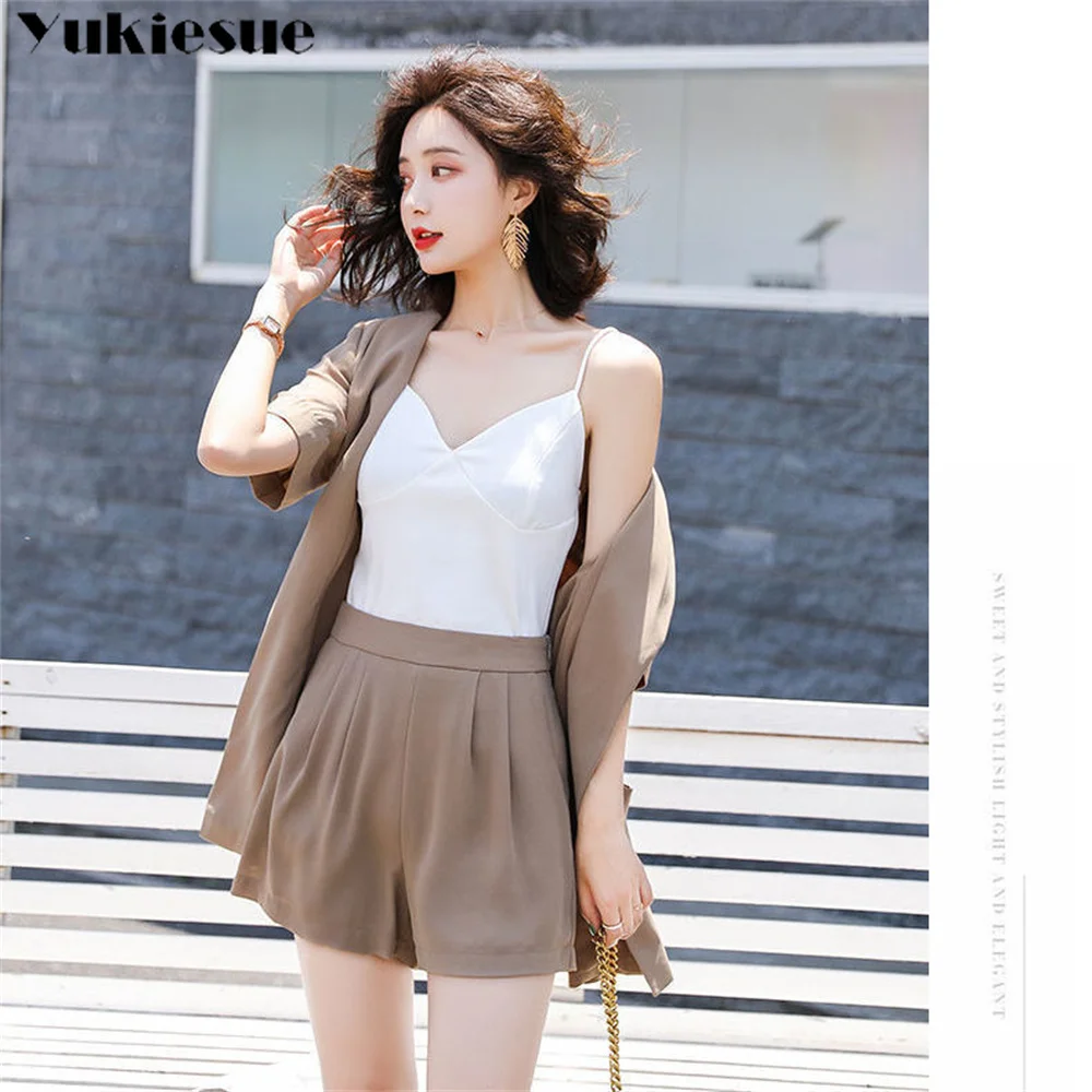 Летний комплект из 2 предметов: блейзер и шорты для женщин |