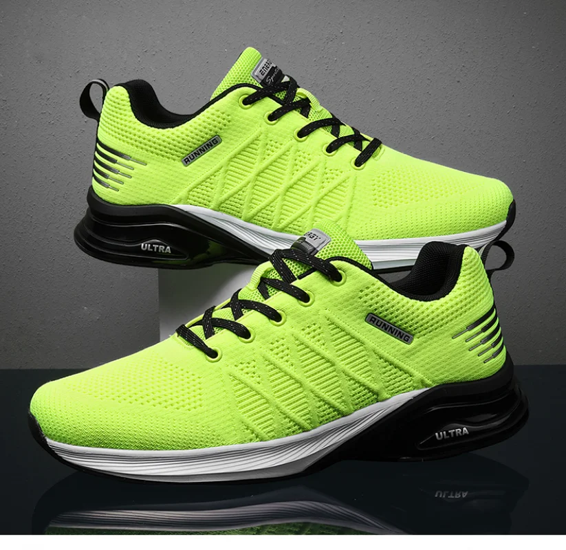 

Large Size Soft Light Running Shoes Men Reflective Summer Fashion Air Mesh Sneakers Black Gym Footwear Black Sport Shoes Men 50