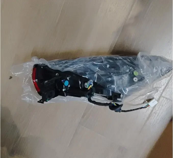 Цельный светодиодный задний внешний фонарь для Geely Coolray 2023 No Dynamica Поворотная