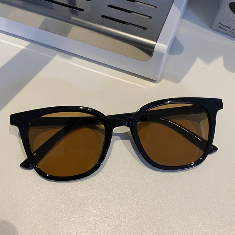 

Vintage Square Sunglasses Women Classis Oversized Sunglass Woman Men Retro Black Sun Glasses Shades UV400