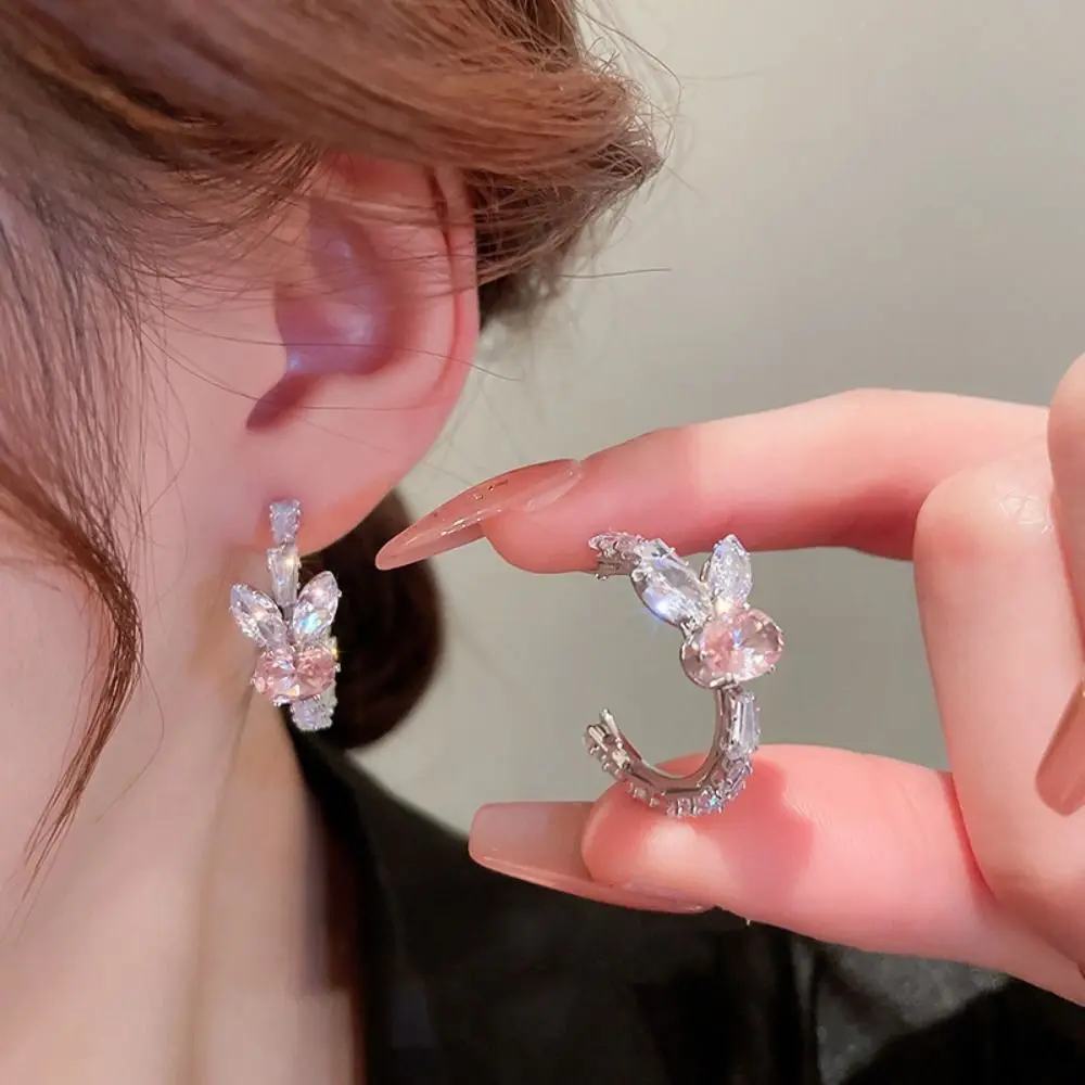 

Creative Silver Zircon Luxury Mini Sweet Rabbit Women Earrings Korean Style C Shape Earrings Fashion Jewelry For Women