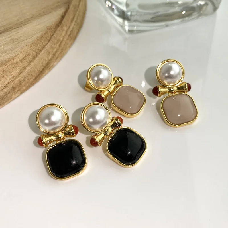 

Timeless Wonder Fancy Zirconia Pearl Geo Stone Stud Earrings for Women Designer Jewelry Trendy Runway Luxury Brand Signed 4315