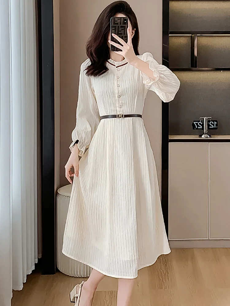 2024 белое платье миди с длинными рукавами и рюшами на воротнике женское