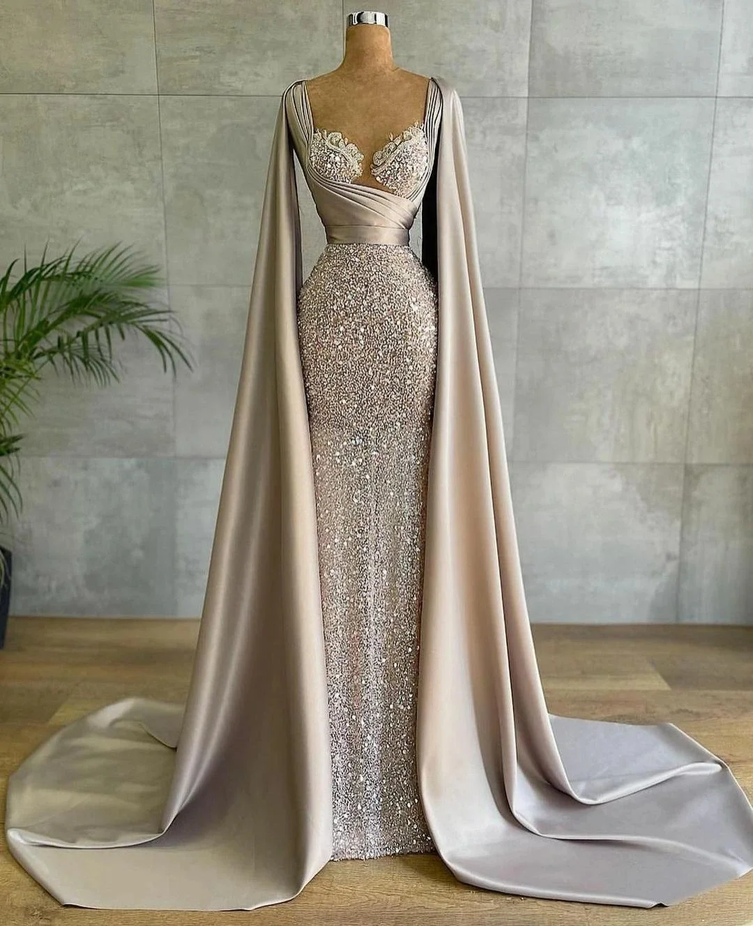 

Champagne Mermaid Trumpet Woman Formal Wedding Guest Evening Prom Dresses Cocktail Sequined Beading with Cape