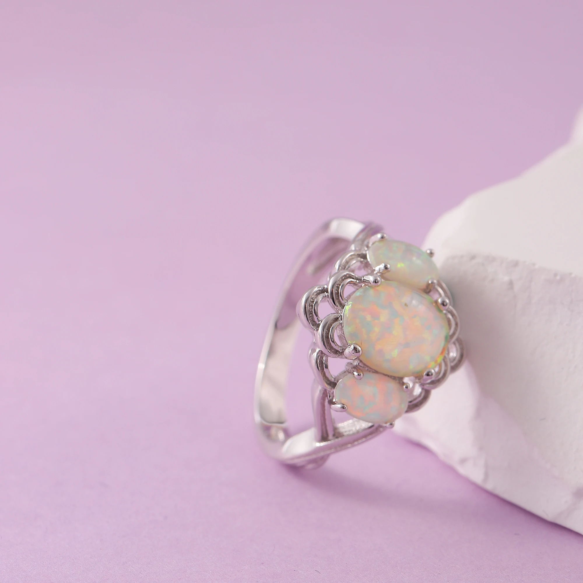 

UFOORO Boutique Jewelry White O 'Treasure Diamond Lady Ring Wedding Engagement Luxury Gift