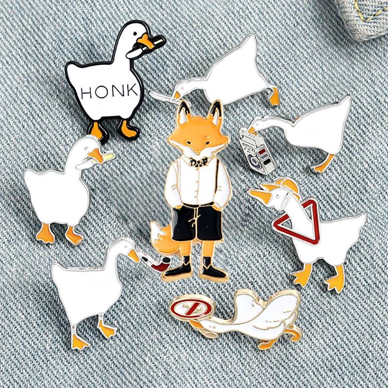 

Funny Cartoon Enamel Animal Brooch Pins Fox Goose Brooches Badge Jewelry Apparel Brooches Pin Christmas Gift