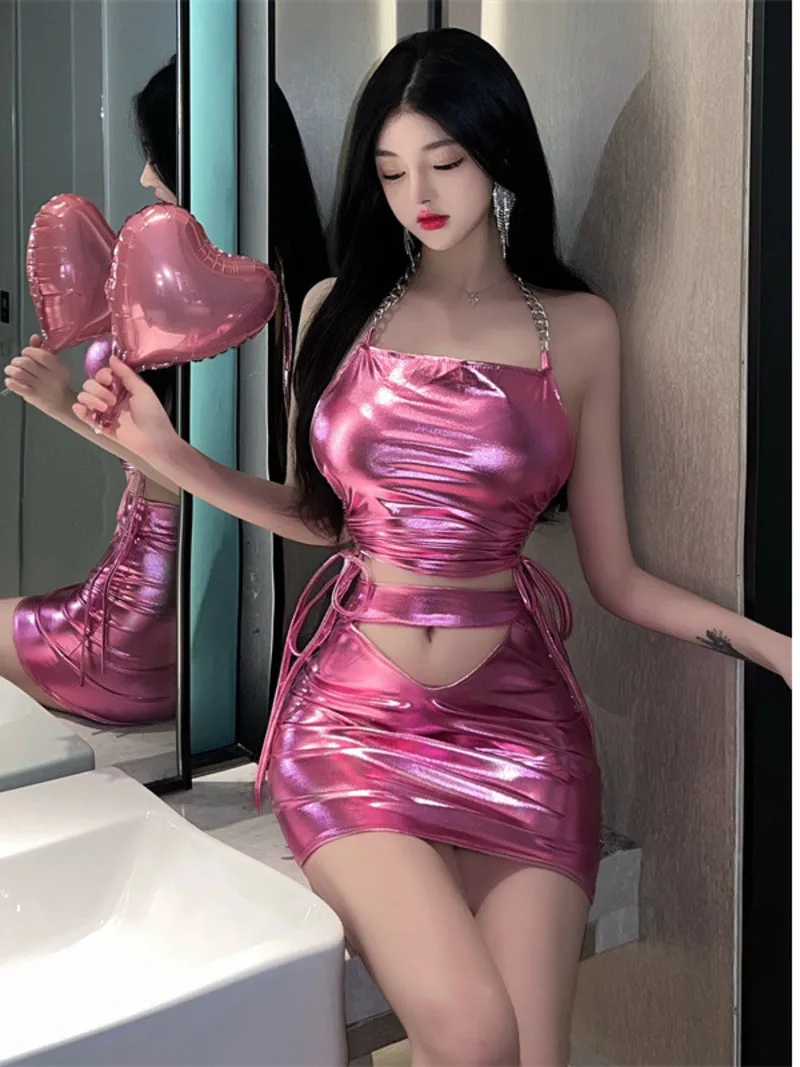 

2023 Summer Women's New Sexy Spicy Girl backless chain Hanging Neck Lace up Hollow Fashion Wrap Hip Short Skirt Leather Set09MP