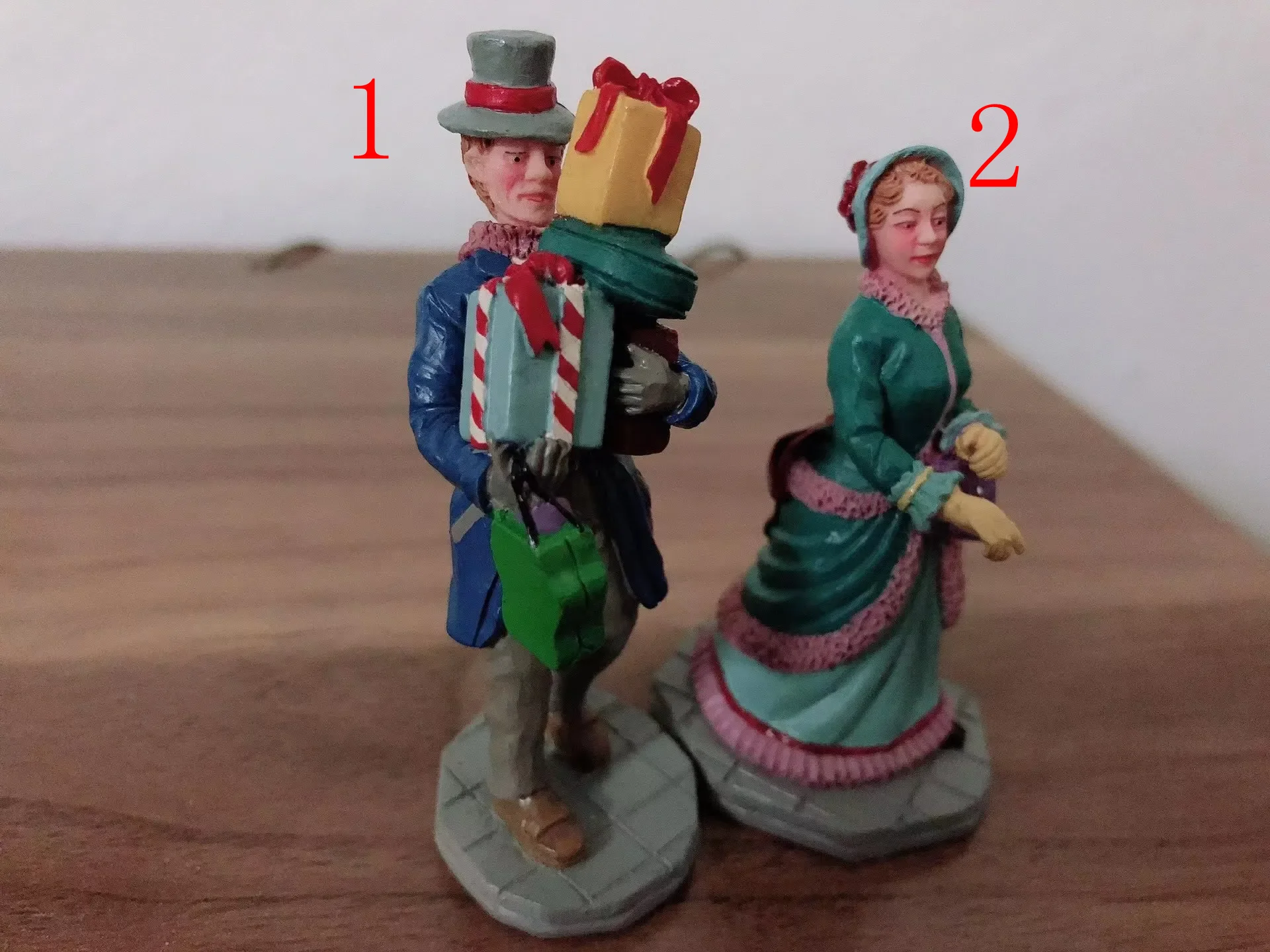 

Фигурки из полимерного песка