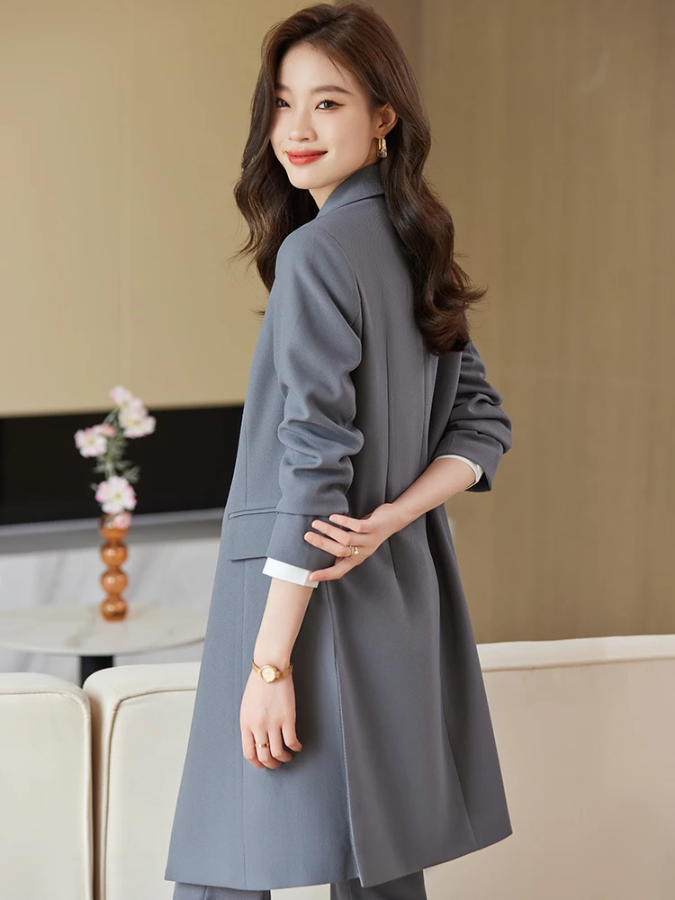 Тренч женский новинка 2024 модный драпированный серый свободный костюм средней