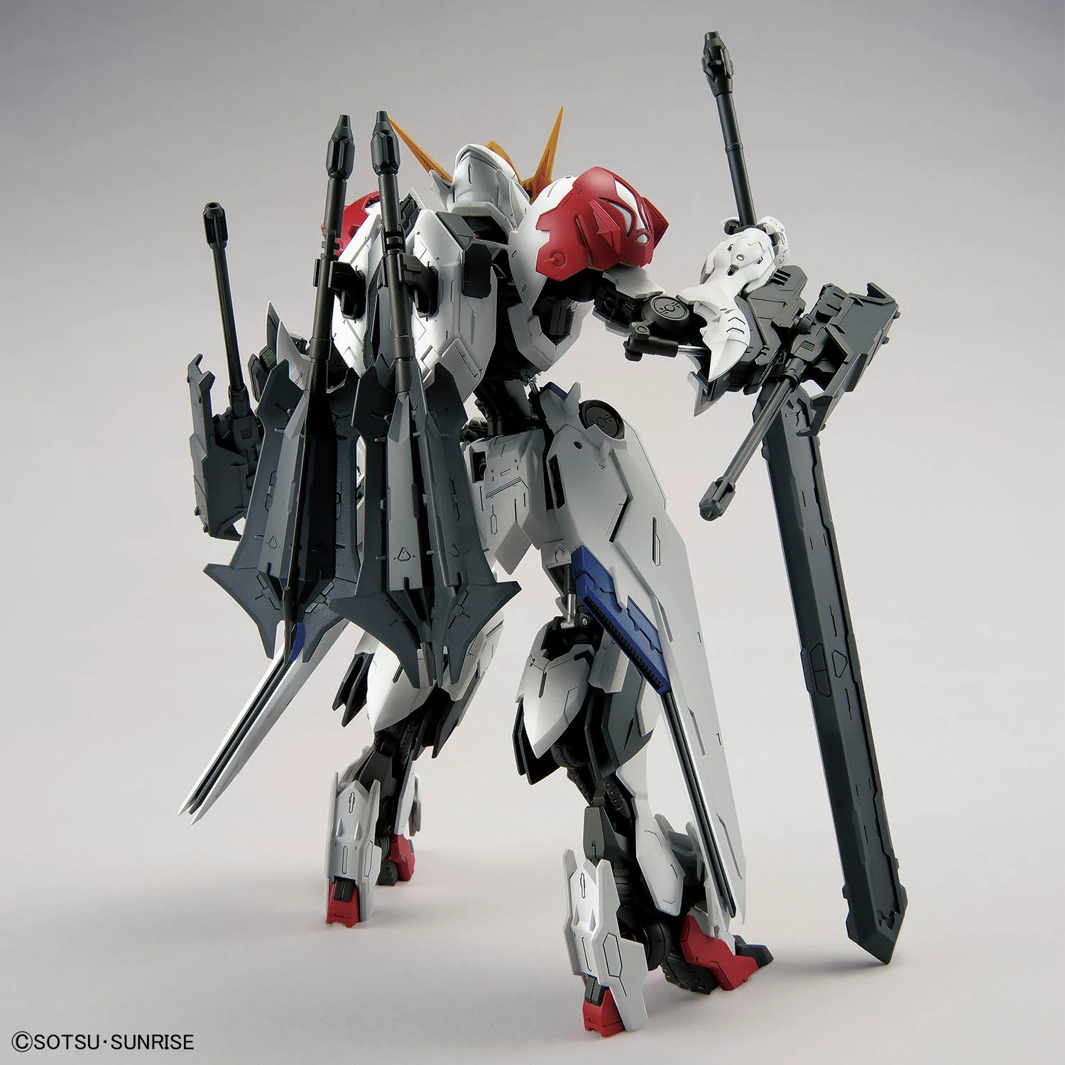 Фото Bandai Original MODELKIT MG 1/100 Gundam Barbatos Lupus Model Kit Аниме Экшн-истребитель в сборе Модель игрушки в подарок для ребенка №5